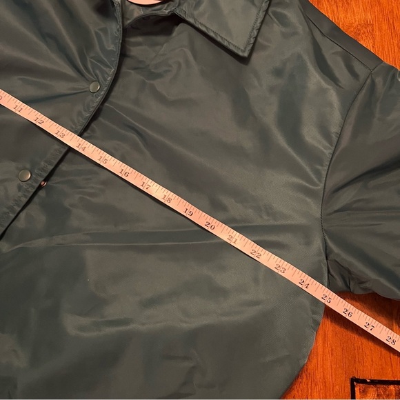 NWT Princess Polly Netherlee Bomber Jacket Green US 2 Relaxed Fit Windbreaker - Picture 9 of 15